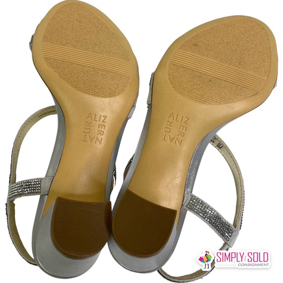 Naturalizer Women's Vanessa 2 Silver Evening‎ Strappy Sandals Open Toe W/ Box 5M - Picture 8 of 11